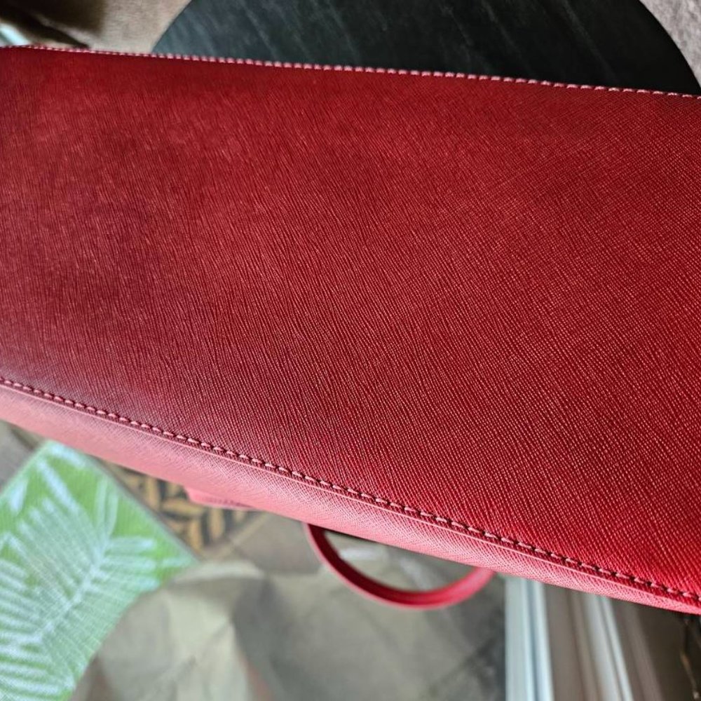 Authentic Tory Burch Women’s open dome satchel in Red - Picture 5 of 6